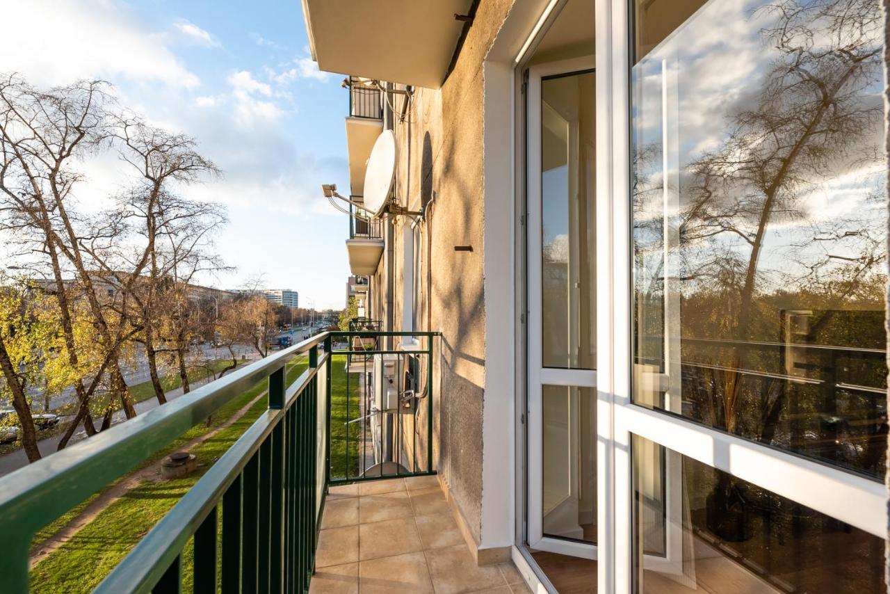 Ochota Sunny Apartment Варшава Экстерьер фото